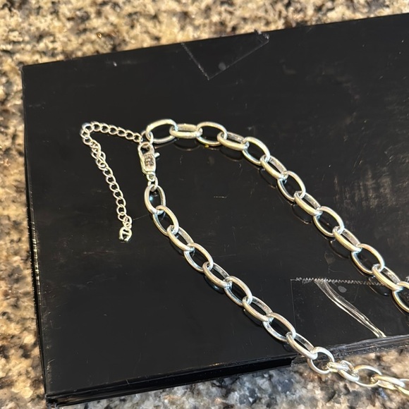 Silver and Turquoise costume Jewelry Set - Picture 6 of 8